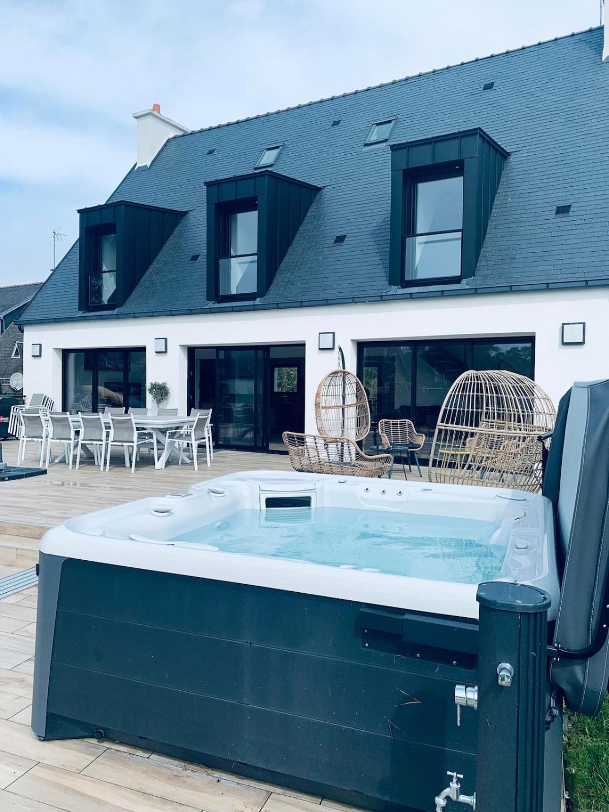Superbe Villa Tout Confort Avec Piscine Chauffee Er Couverte Et Spa A 2 Pas De La Plage 富埃南 外观 照片