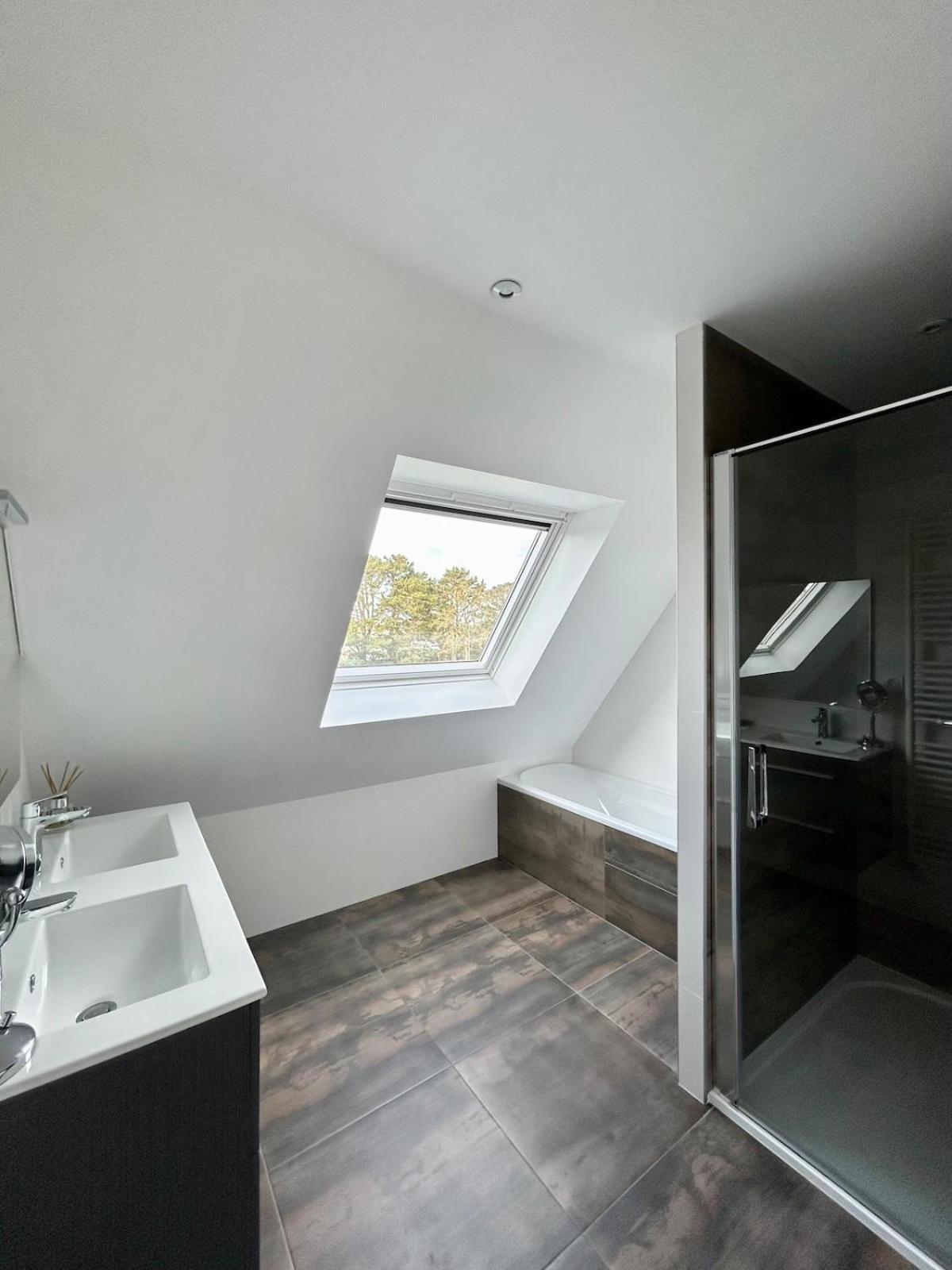 Superbe Villa Tout Confort Avec Piscine Chauffee Er Couverte Et Spa A 2 Pas De La Plage 富埃南 外观 照片